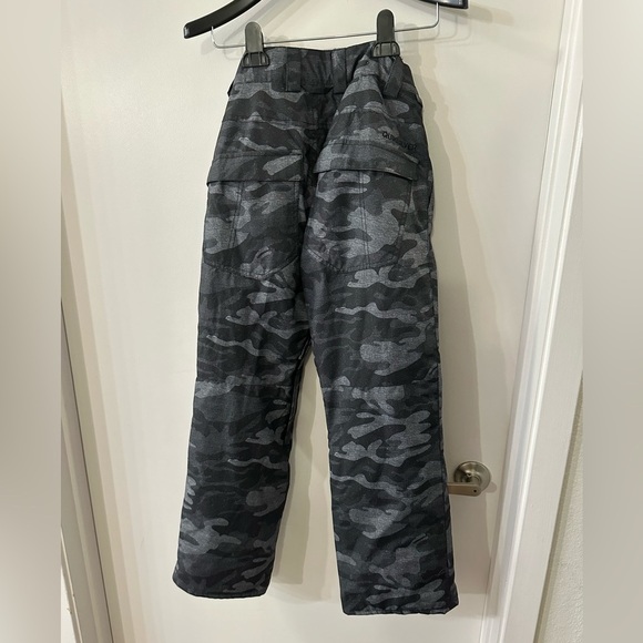 Quicksilver Boys Grey Camo Mountain Wear Winter Pants 12Y(L) NWT - Picture 2 of 9